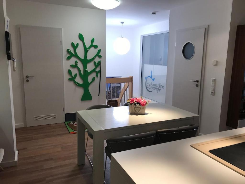 Exclusive Fewo In Warnemuende, 150M To The Beach, 2 Bathrooms, 2 Bedrooms, Sauna, Wifi And Much More. ロストック エクステリア 写真