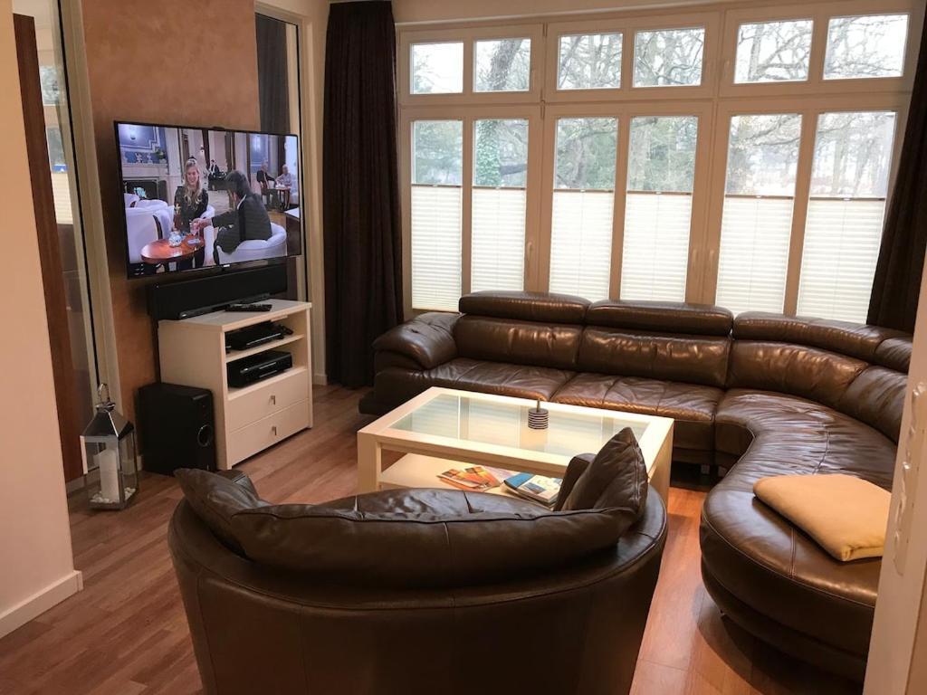 Exclusive Fewo In Warnemuende, 150M To The Beach, 2 Bathrooms, 2 Bedrooms, Sauna, Wifi And Much More. ロストック エクステリア 写真