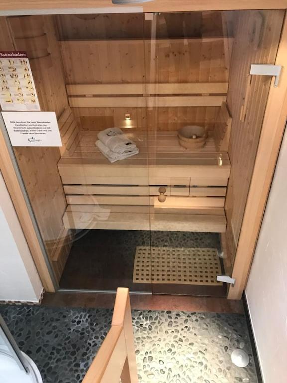 Exclusive Fewo In Warnemuende, 150M To The Beach, 2 Bathrooms, 2 Bedrooms, Sauna, Wifi And Much More. ロストック エクステリア 写真