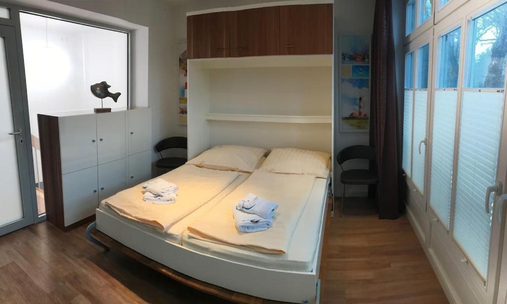Exclusive Fewo In Warnemuende, 150M To The Beach, 2 Bathrooms, 2 Bedrooms, Sauna, Wifi And Much More. ロストック エクステリア 写真